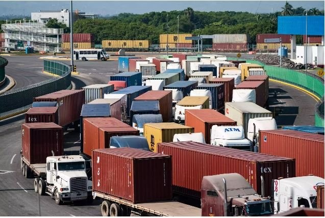 Thế giới đang thay đổi chóng mặt: Lần đầu tiên sau 15 năm, Trung Quốc không còn là đối tác thương mại lớn nhất của Mỹ